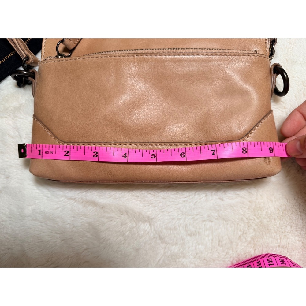 Frye Melissa Leather Crossbody Wristlet Clutch Tan Beige Bag with Dust Bag - Picture 8 of 9